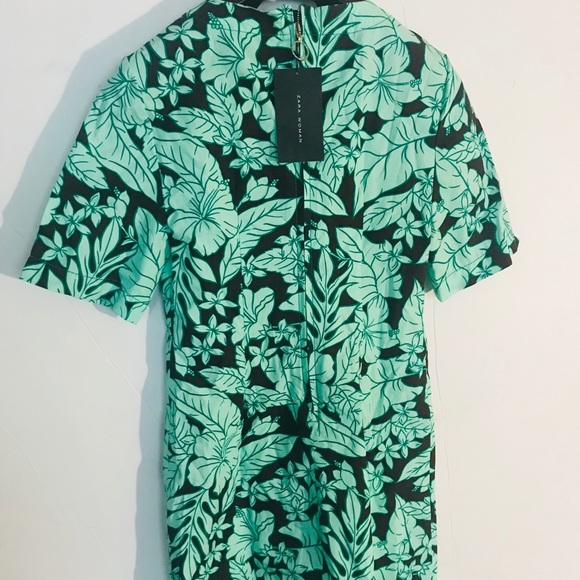 5 for $30 SALE‼️Zara Graphic Floral Print Dress - Picture 5 of 6
